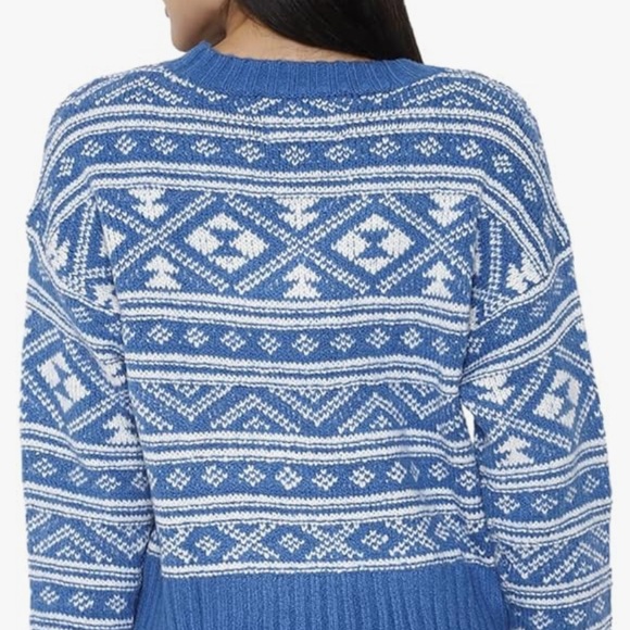 American Eagle Outfitters Blue and White patterned knit sweater - Picture 4 of 8